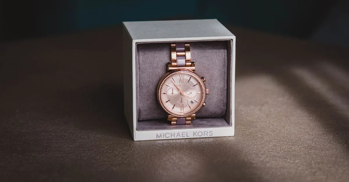 How to Make Jewelry Shine in Product Photos