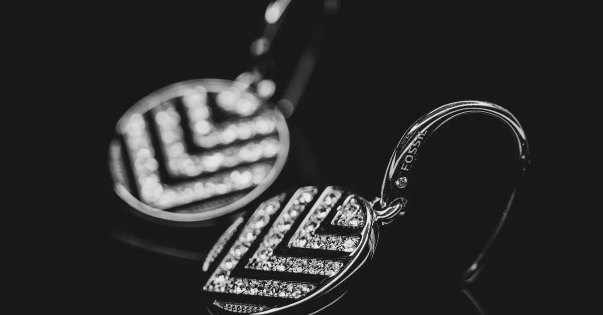 Comment supprimer la poussière des photos de bijoux